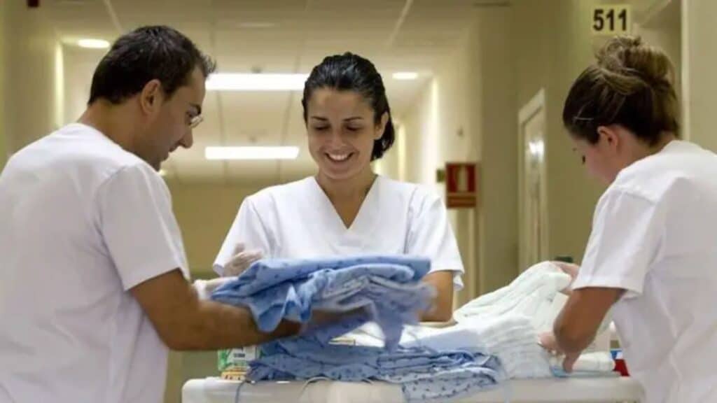Oportunidades Laborales para Auxiliares de Enfermería